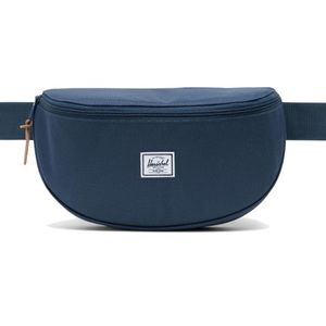 Herschel sixteen Hip Pack in Navy